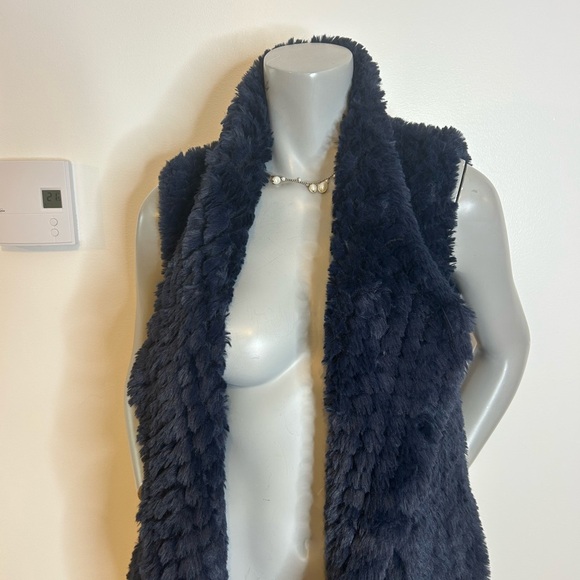 Gorgeous Dolce Cabo Midnight Blue Faux Fur Vest❤️L - Picture 3 of 14